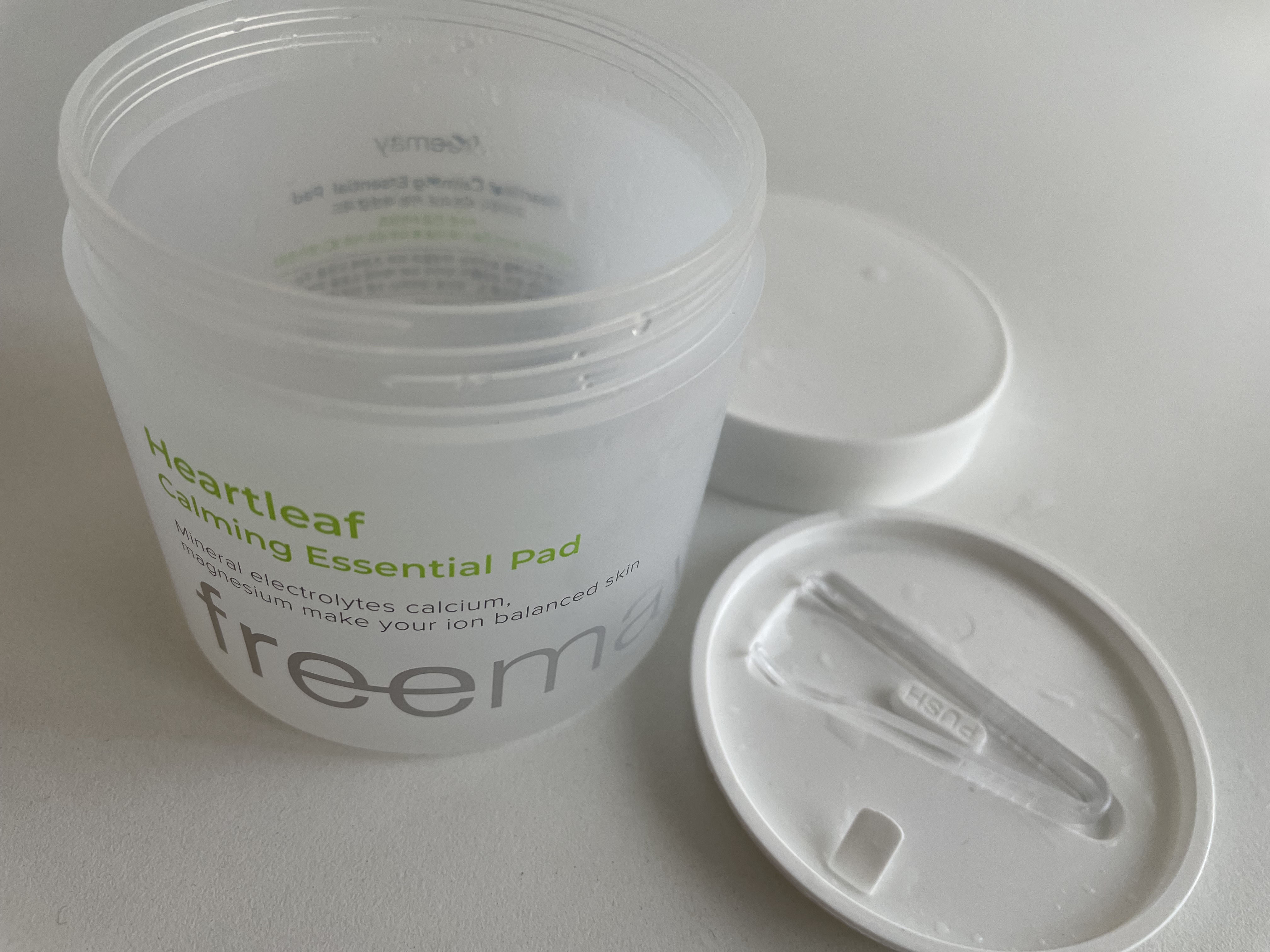 Freemay ハートリーフ カーミング エッセンシャル パッド