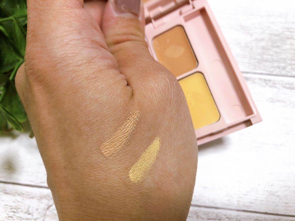 WHOMEE フーミー キニシーラーのクチコミ「2色入りのパレットタイプコンシーラー🎨
「ライトイエロー」を使用。
パッと見はちゃんと肌になじ.....」（3枚目）