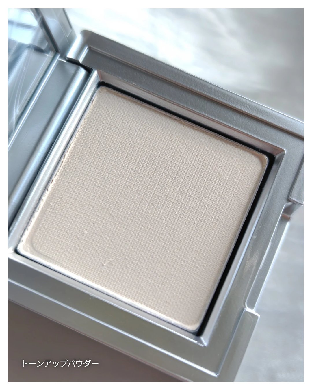 ストロビングフェイスキューブ/TWO SLASH FOUR/ハイライトを使ったクチコミ（3枚目）