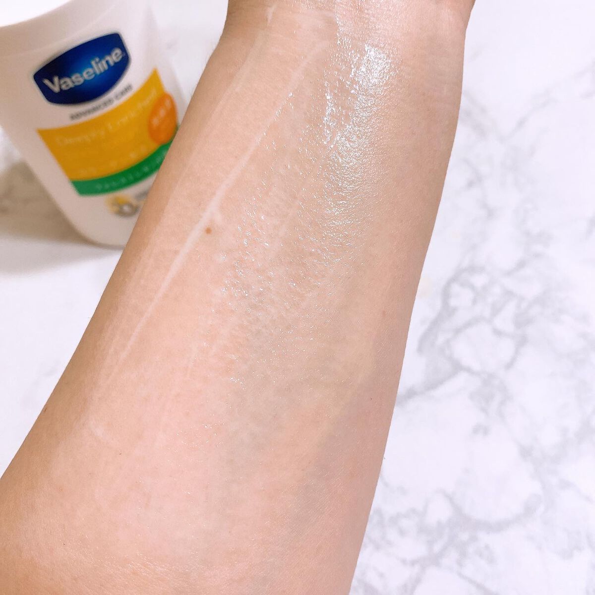 ディープリーエンリッチド ボディローション フォレストレモンの香り/ヴァセリン/ボディローションを使ったクチコミ(3枚目)