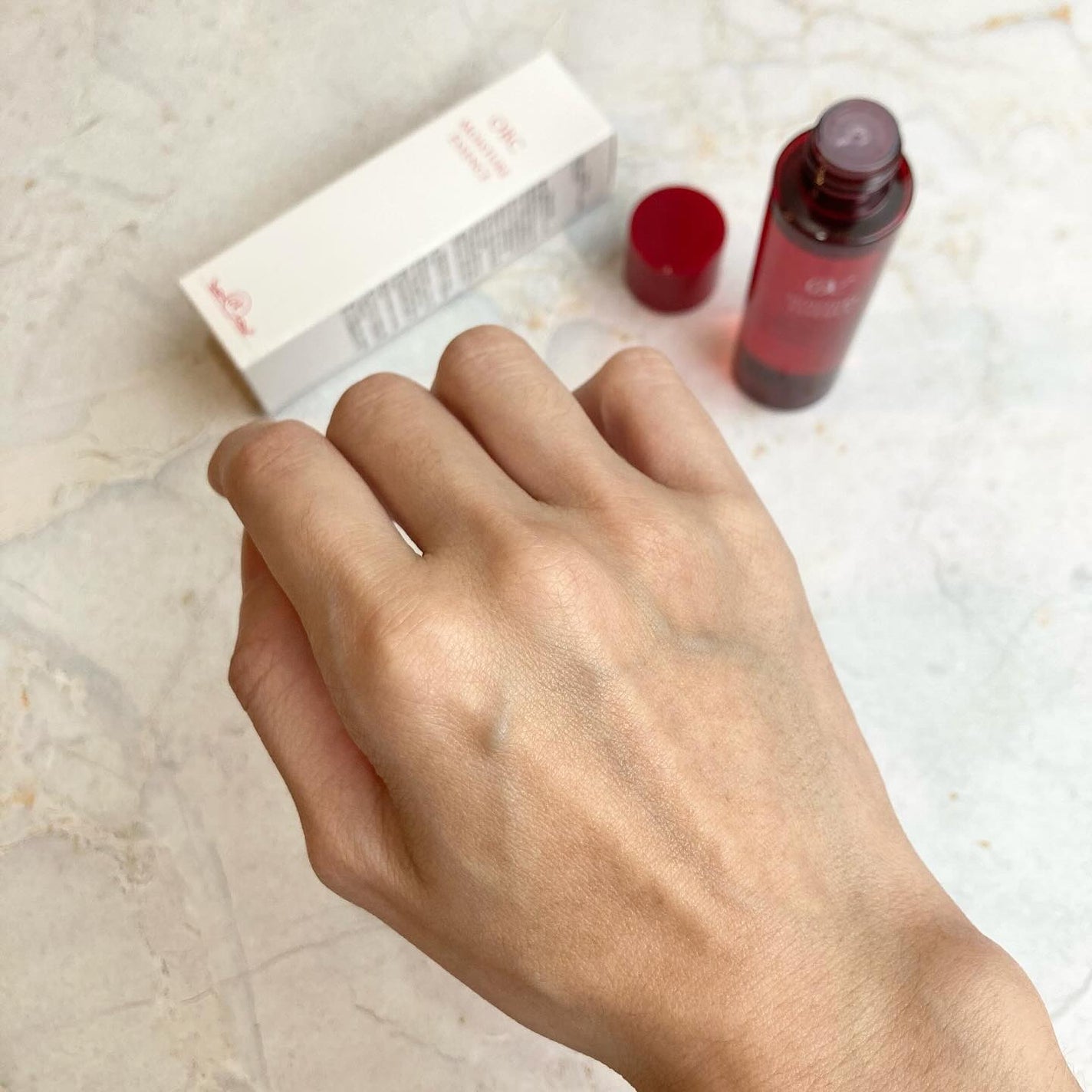 obcモイスチャーエッセンス/obc cosmetics/美容液を使ったクチコミ(5枚目)