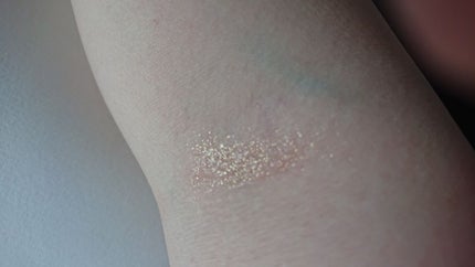 オーラデュウ プリズム/SHISEIDO/単色アイシャドウを使ったクチコミ(4枚目)