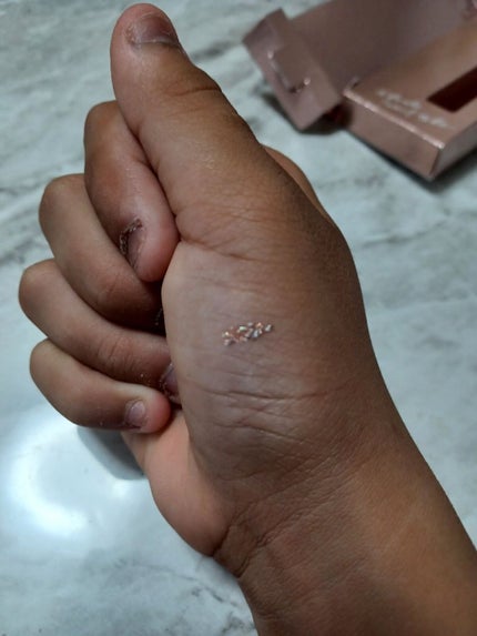 グリッター イルミネーションライナー R/CipiCipi/リキッドアイライナーを使ったクチコミ(3枚目)