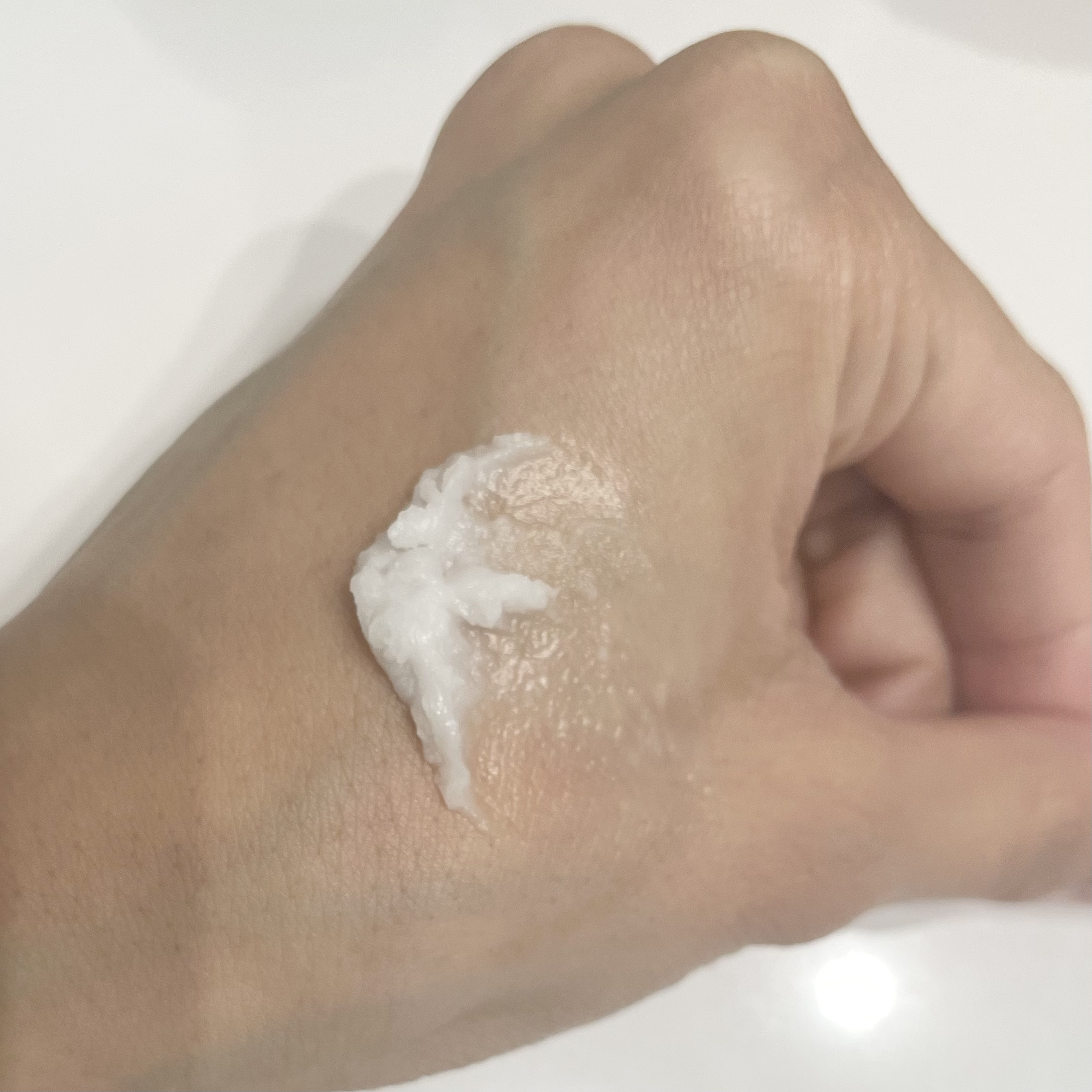 オーシャントリコ ヘアスタイリング バーム ライトブルー/OCEAN TRICO/ヘアバームを使ったクチコミ（3枚目）