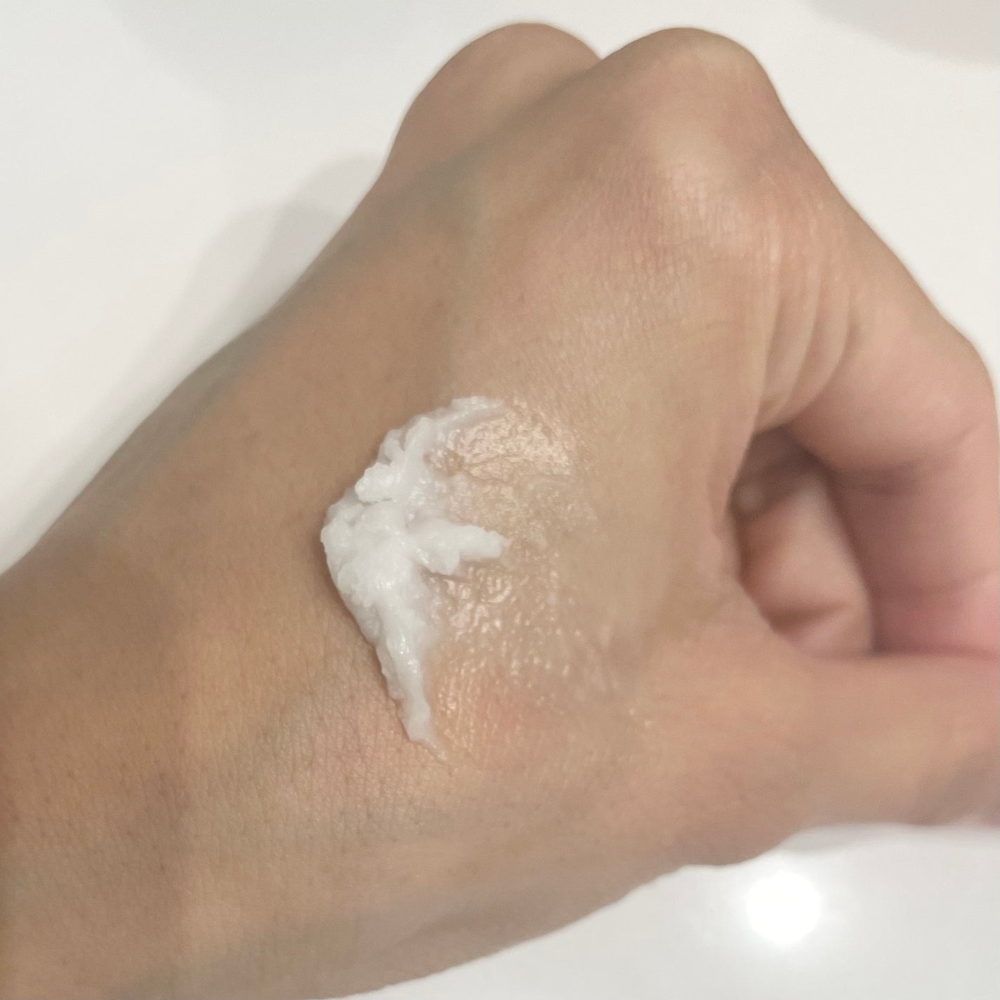 オーシャントリコ ヘアスタイリング バーム ライトブルー/OCEAN TRICO/ヘアバームを使ったクチコミ(3枚目)