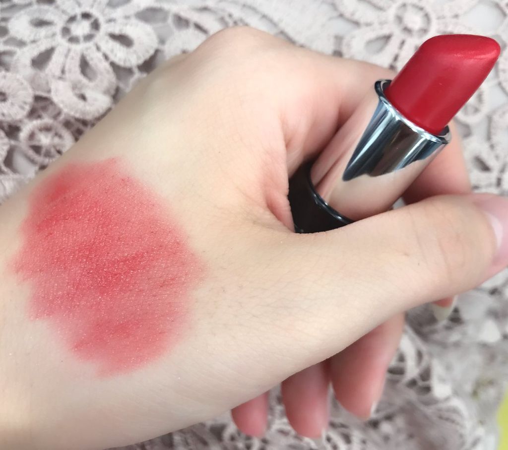 エッセンスインルージュ シャイン/LB/口紅を使ったクチコミ(1枚目)