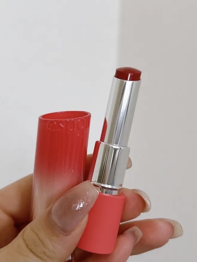 ノーウェアリップスティック バーミンググロー 03 クランベリー(Cranberry)【EC展開カラー】/espoir/口紅を使ったクチコミ（3枚目）