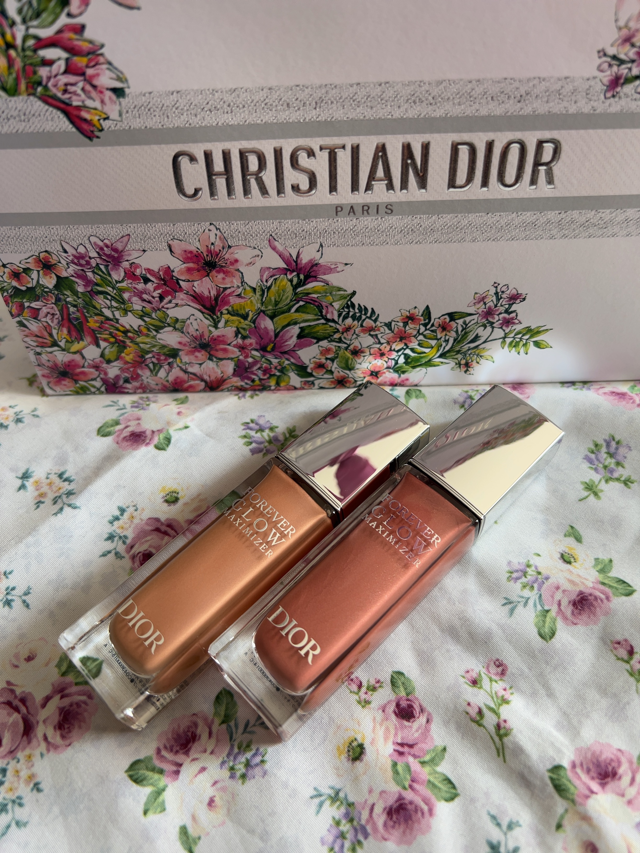 ディオールスキン フォーエヴァー グロウ マキシマイザー 014 ロージー（公式オンラインブティック限定）/Dior/ハイライトを使ったクチコミ（1枚目）