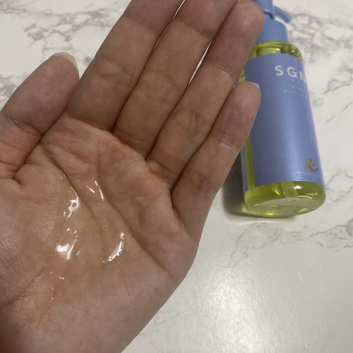 スグニ グロッシーオイル/SGNI/ヘアオイルを使ったクチコミ（2枚目）