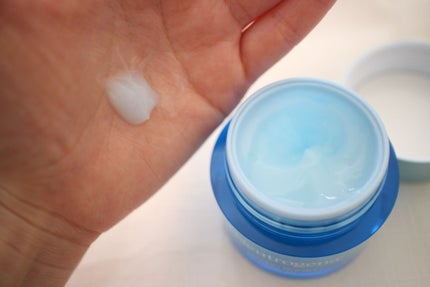 ハイドロブースト(R) ウォータージェリー/Neutrogena/乳液を使ったクチコミ(2枚目)