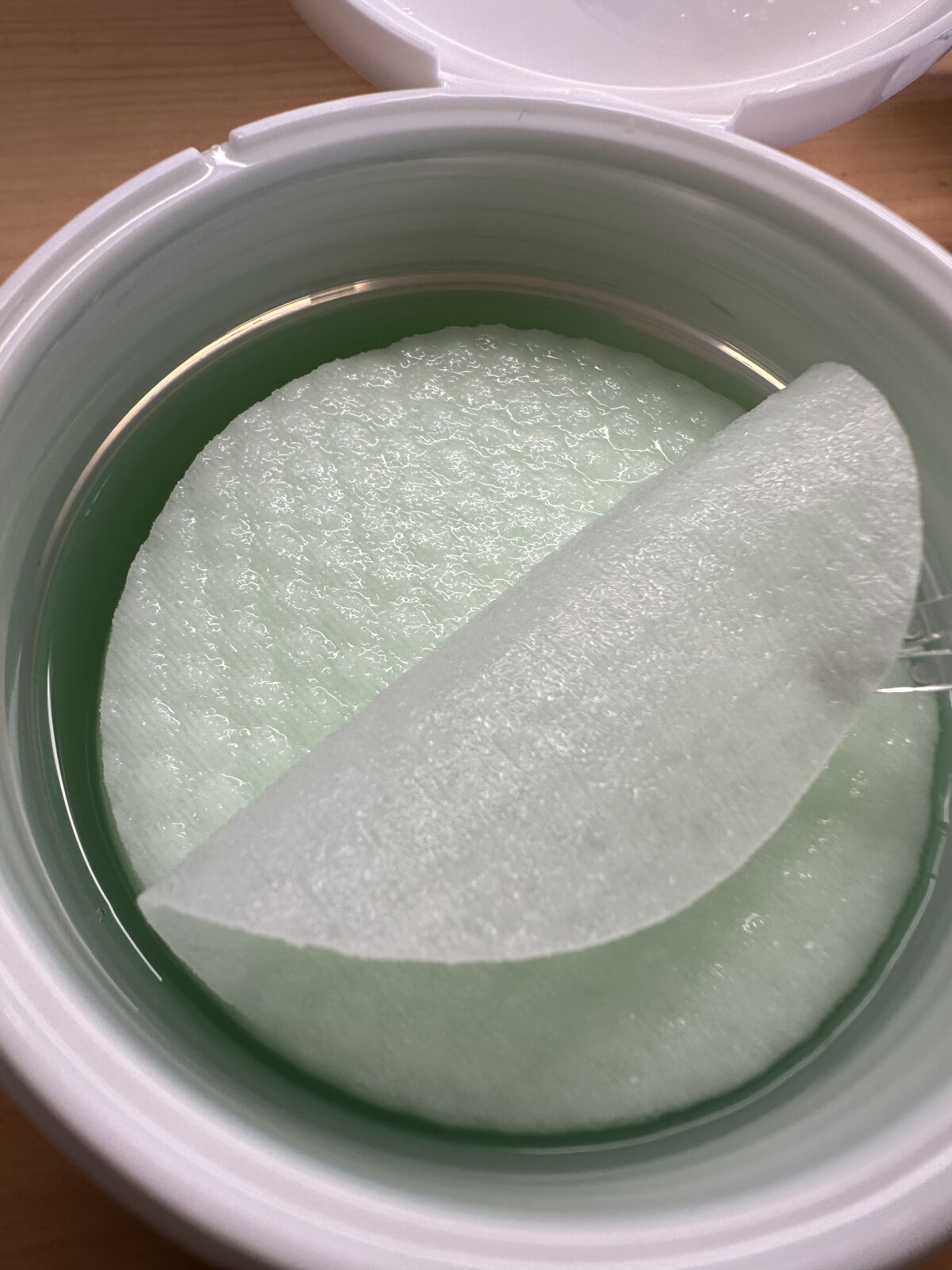 ティーツリーカーミングエッセンスパッド/MEDIHEAL/トナーパッドを使ったクチコミ（3枚目）