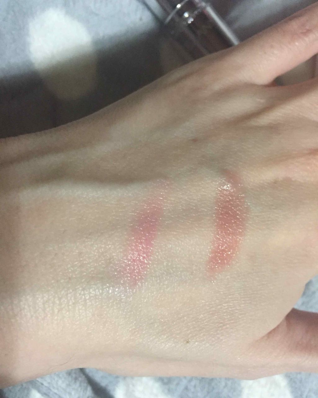 ラスティンググロスリップ/CEZANNE/口紅を使ったクチコミ（3枚目）