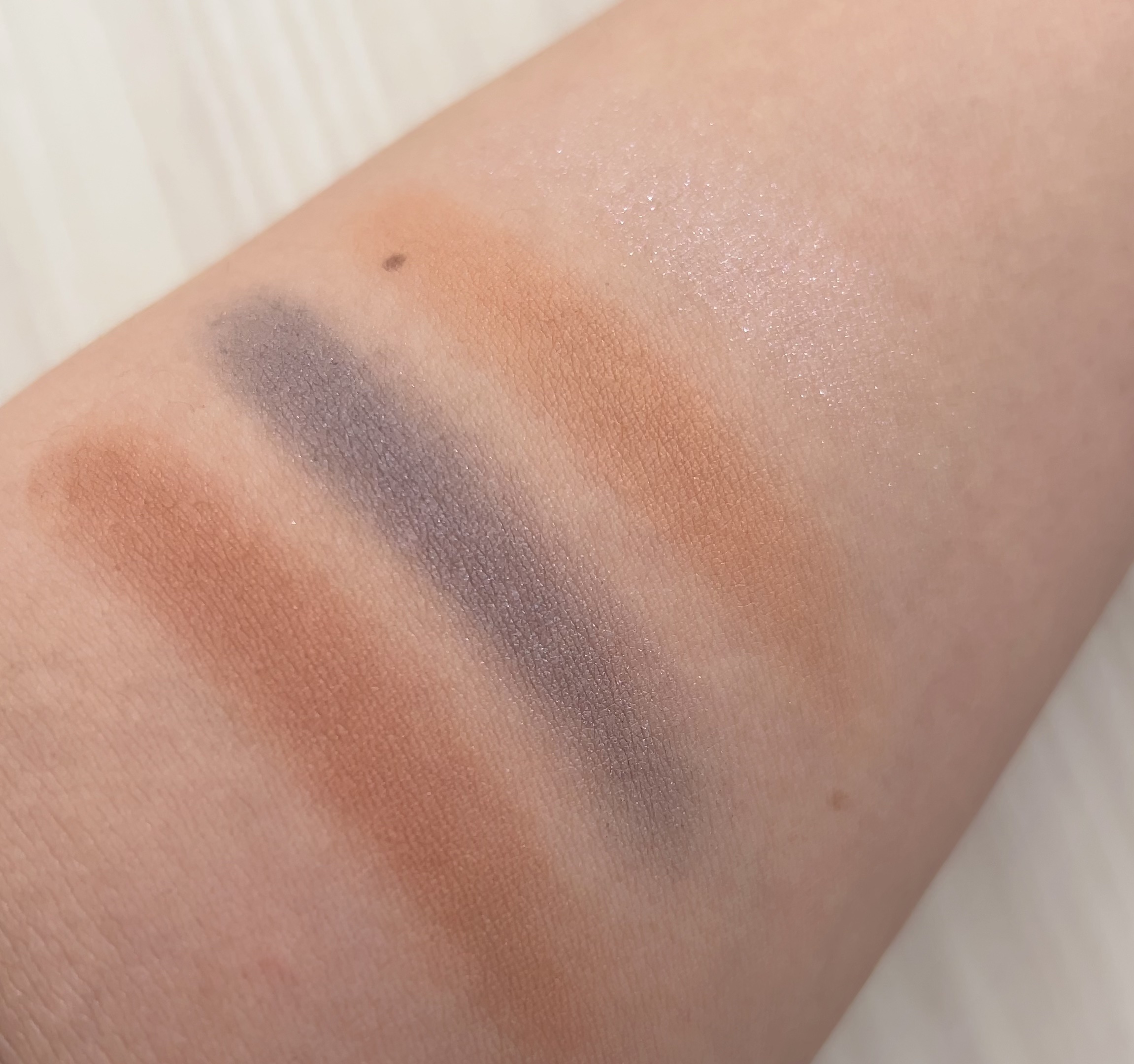 シグニチャー カラー アイズ 101 春雲 - HARUGUMO/SUQQU/アイシャドウパレットを使ったクチコミ（3枚目）