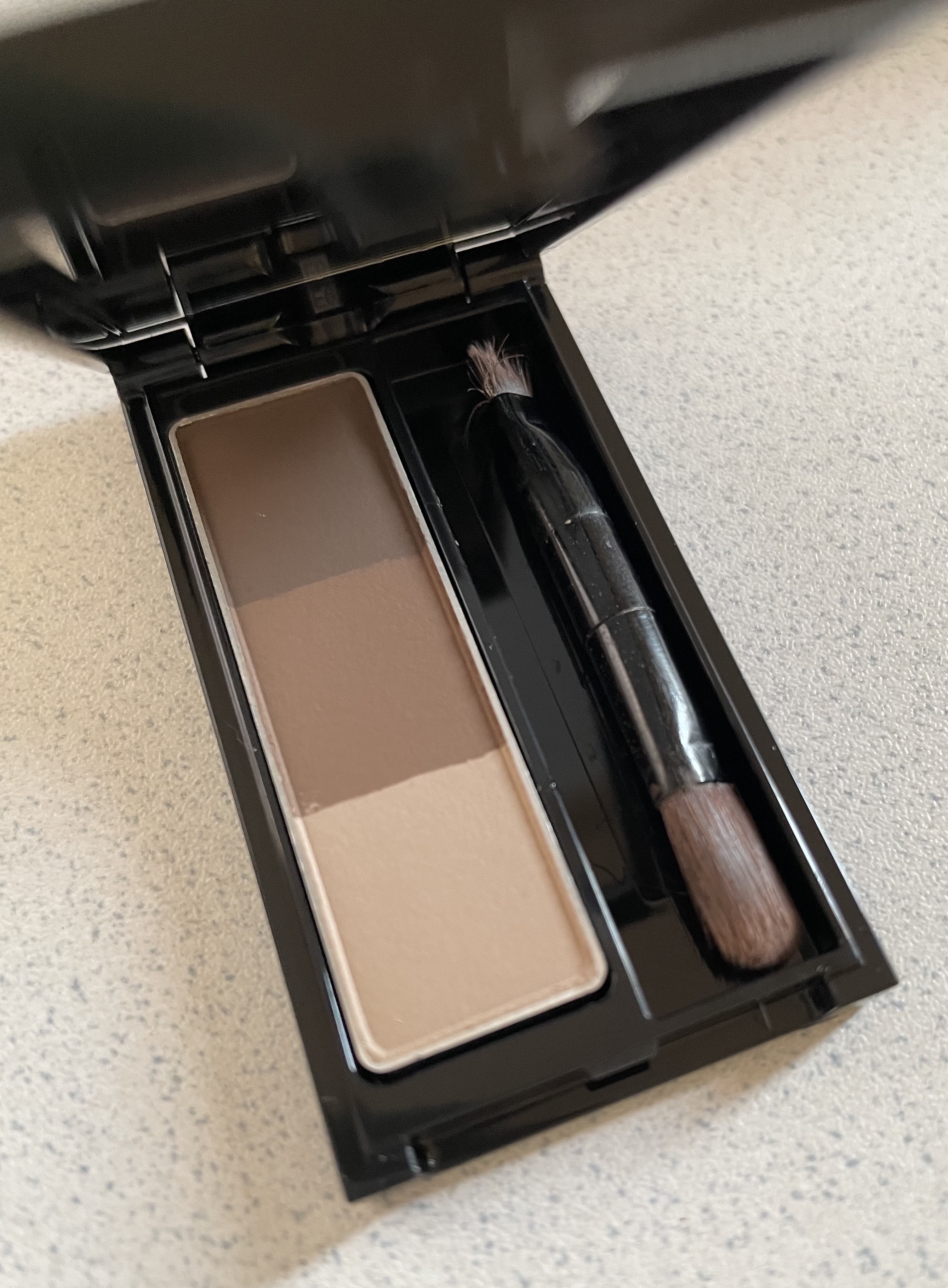 ケイト デザイニングアイブロウ3D ケース/KATE/パウダーアイブロウを使ったクチコミ（2枚目）