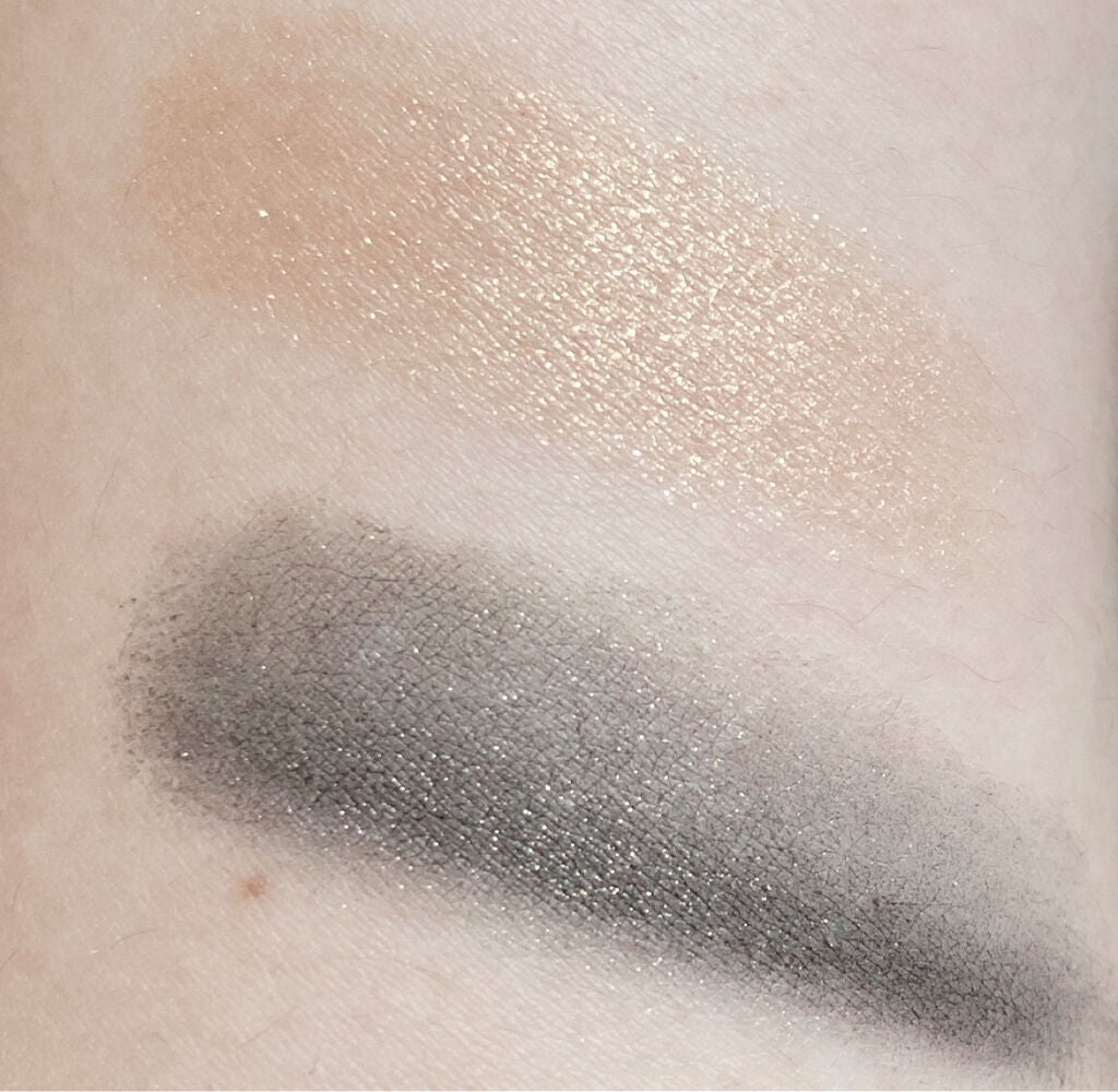 asu109 on LIPS 「⭐︎トムフォードビューティー⭐︎クリームアンドパウダーアイカラ..」(2枚目)