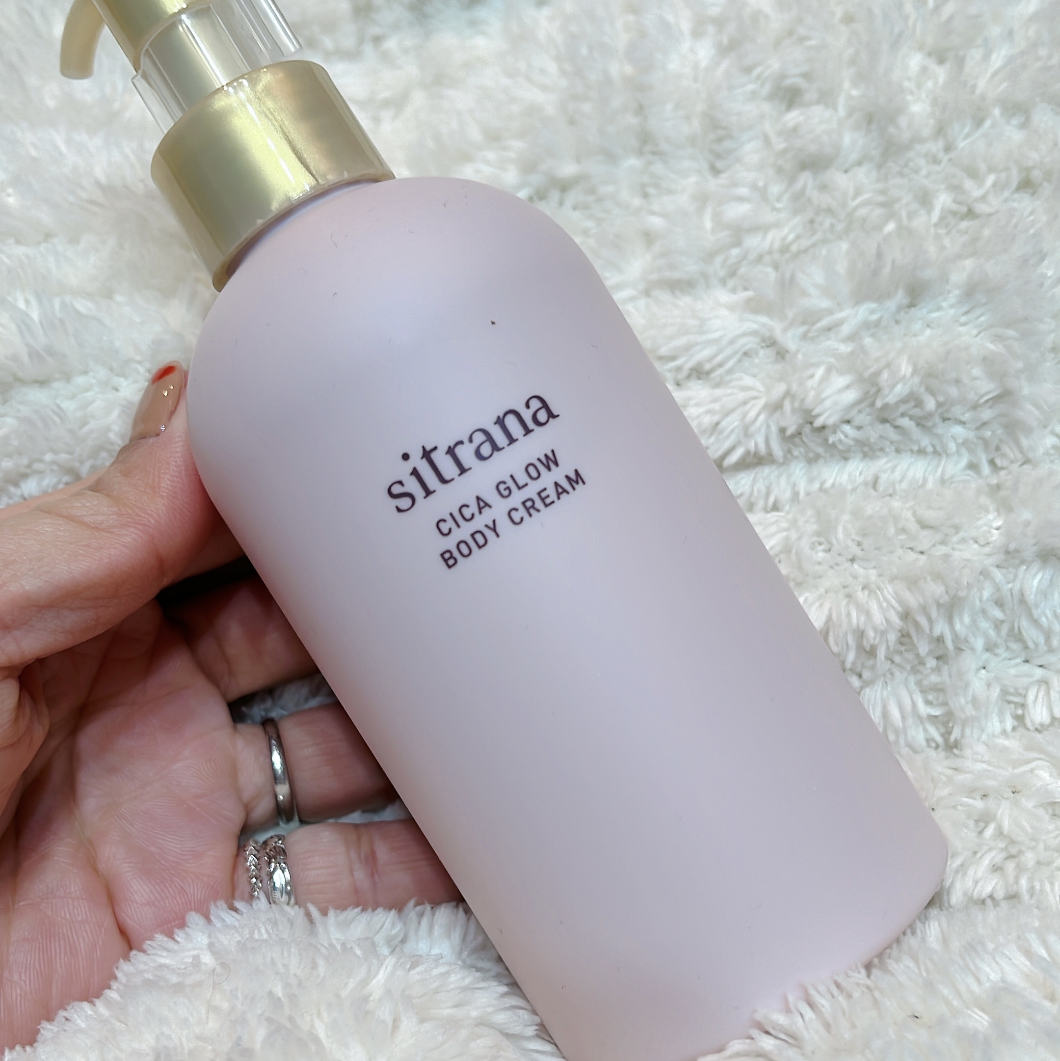 シカグロウ ボディクリーム/sitrana/ボディクリームを使ったクチコミ（2枚目）