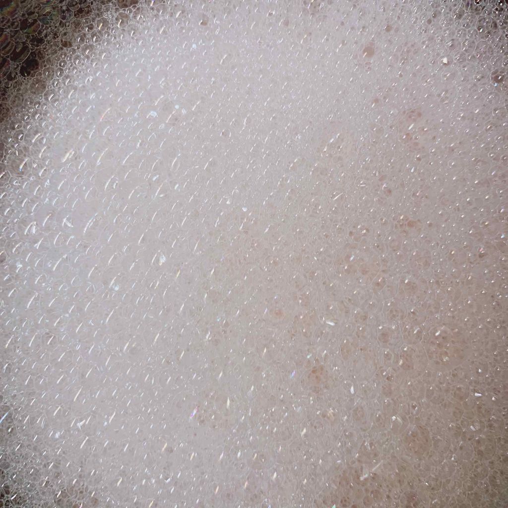 贅沢泡とろ 入浴料 ジュエリーローズの香り/お湯物語/保湿系入浴剤を使ったクチコミ（2枚目）