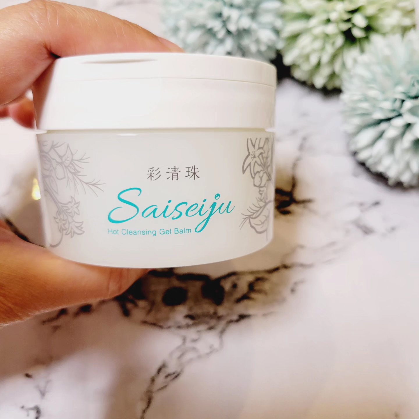 ベタつく夏には、ホットクレンジングでスッキリさっぱり！が、正解！🍀

これ、スゴイんです！
ジェルとバームのハイブリッドなんです
。

クレンジング、洗顔、毛穴ケア、温感マッサージケア、スキンケア、くすみケア※1の、6つの機能があるんです