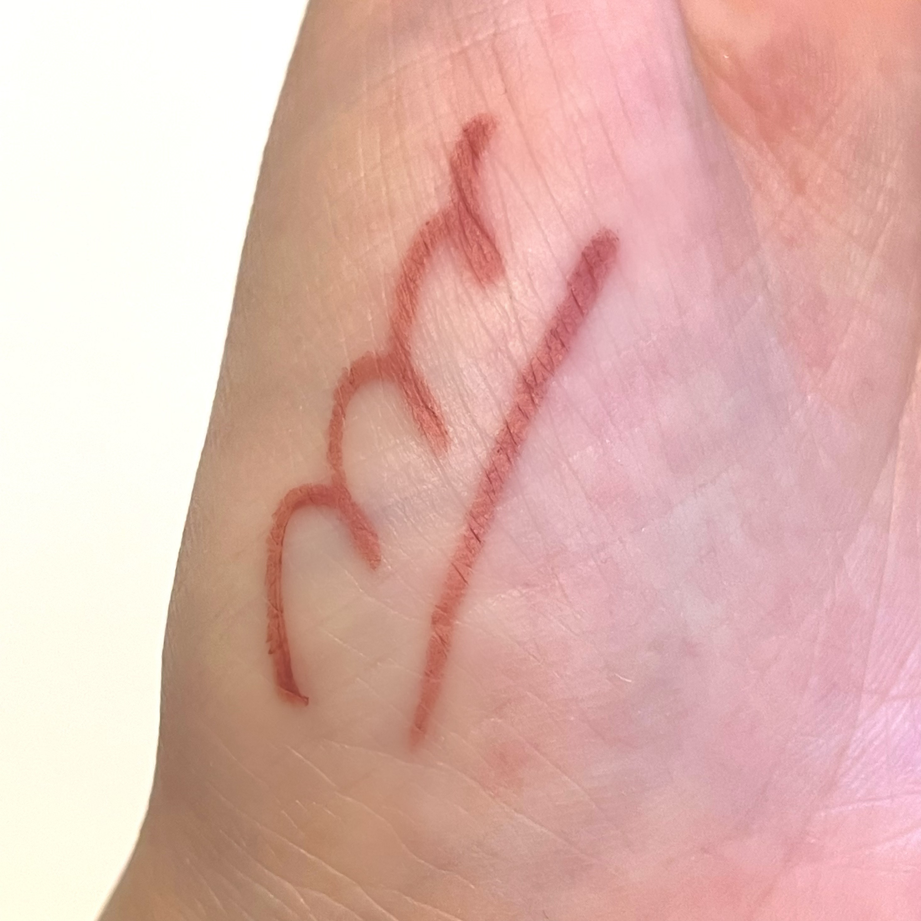 「密着アイライナー」極細クリームペンシル/デジャヴュ/ペンシルアイライナーを使ったクチコミ（3枚目）