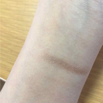 ダズルシャドウ/M・A・C/単色アイシャドウを使ったクチコミ(2枚目)