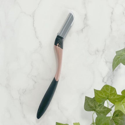 サロンプラス トーンアップ フェイススムーサー ホルダー(刃付き)/サロンプラス/シェーバーを使ったクチコミ(2枚目)