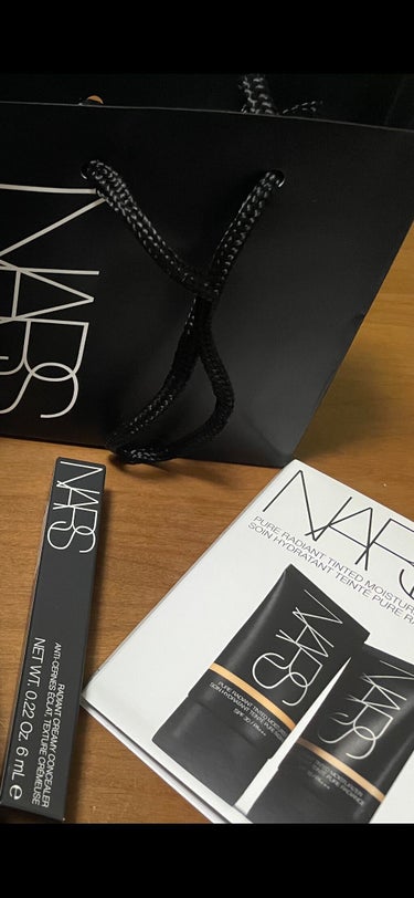 ラディアントクリーミーコンシーラー/NARS/リキッドコンシーラーを使ったクチコミ（3枚目）