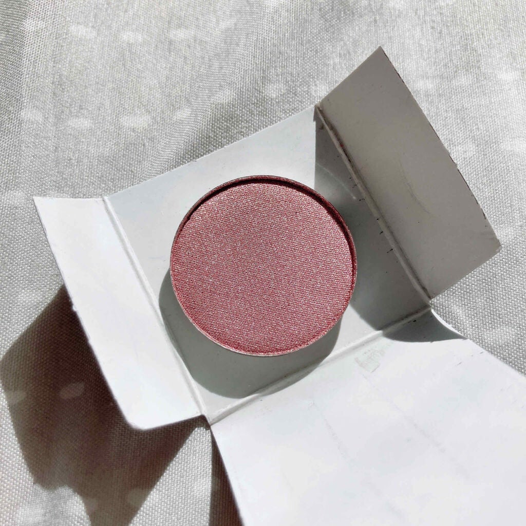 SIGIL COIN/SIGIL inspired/単色アイシャドウを使ったクチコミ(4枚目)