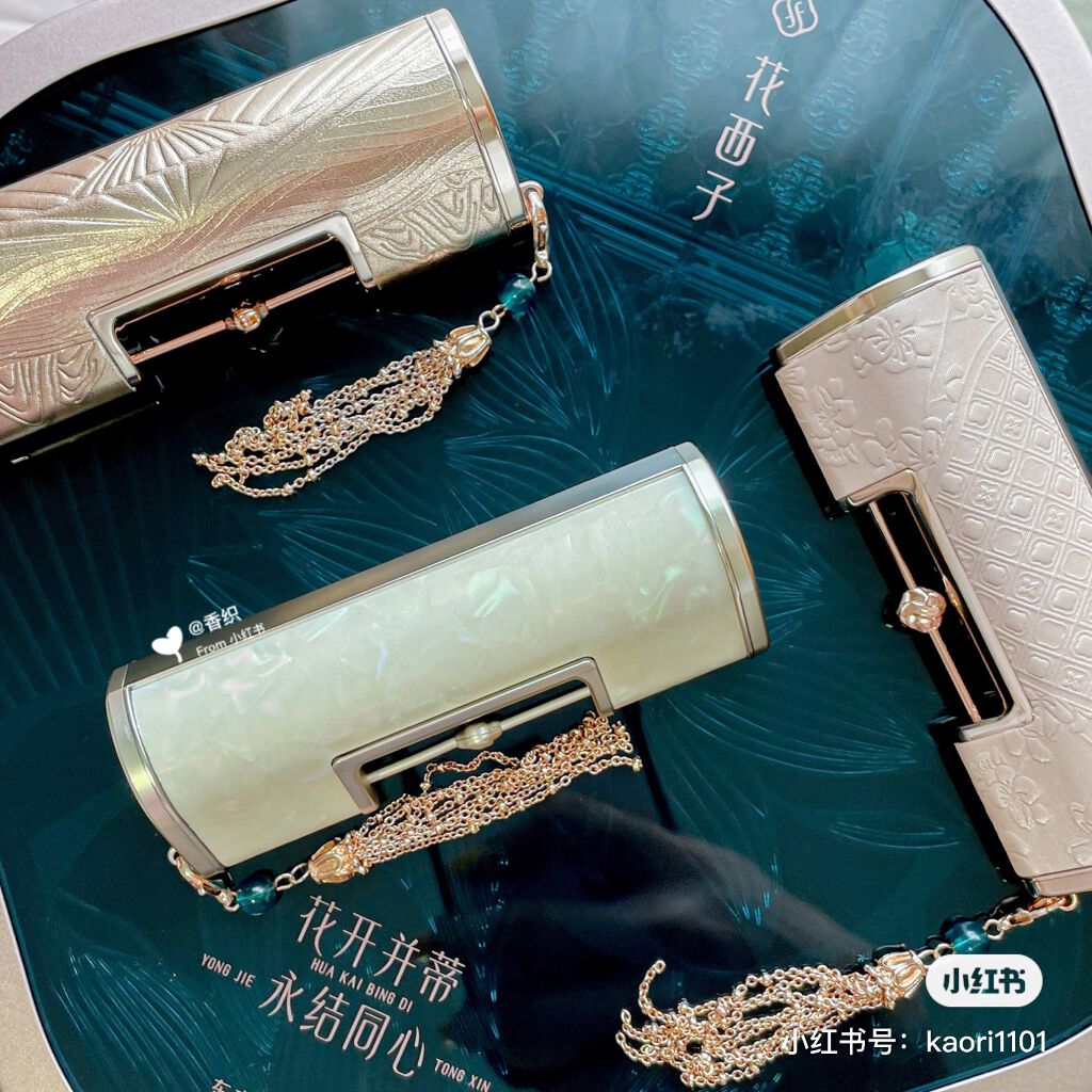 百花同心錠 彫刻リップ/花西子/口紅を使ったクチコミ(2枚目)