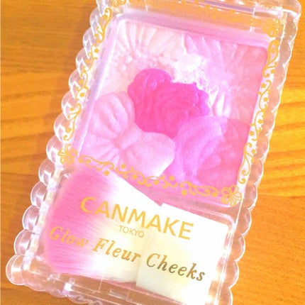 グロウフルールチークス/キャンメイク/パウダーチークを使ったクチコミ(1枚目)