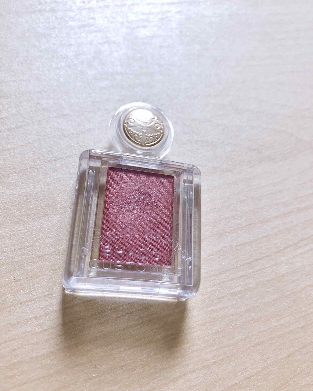 シャドーカスタマイズ/MAJOLICA MAJORCA/単色アイシャドウを使ったクチコミ（1枚目）