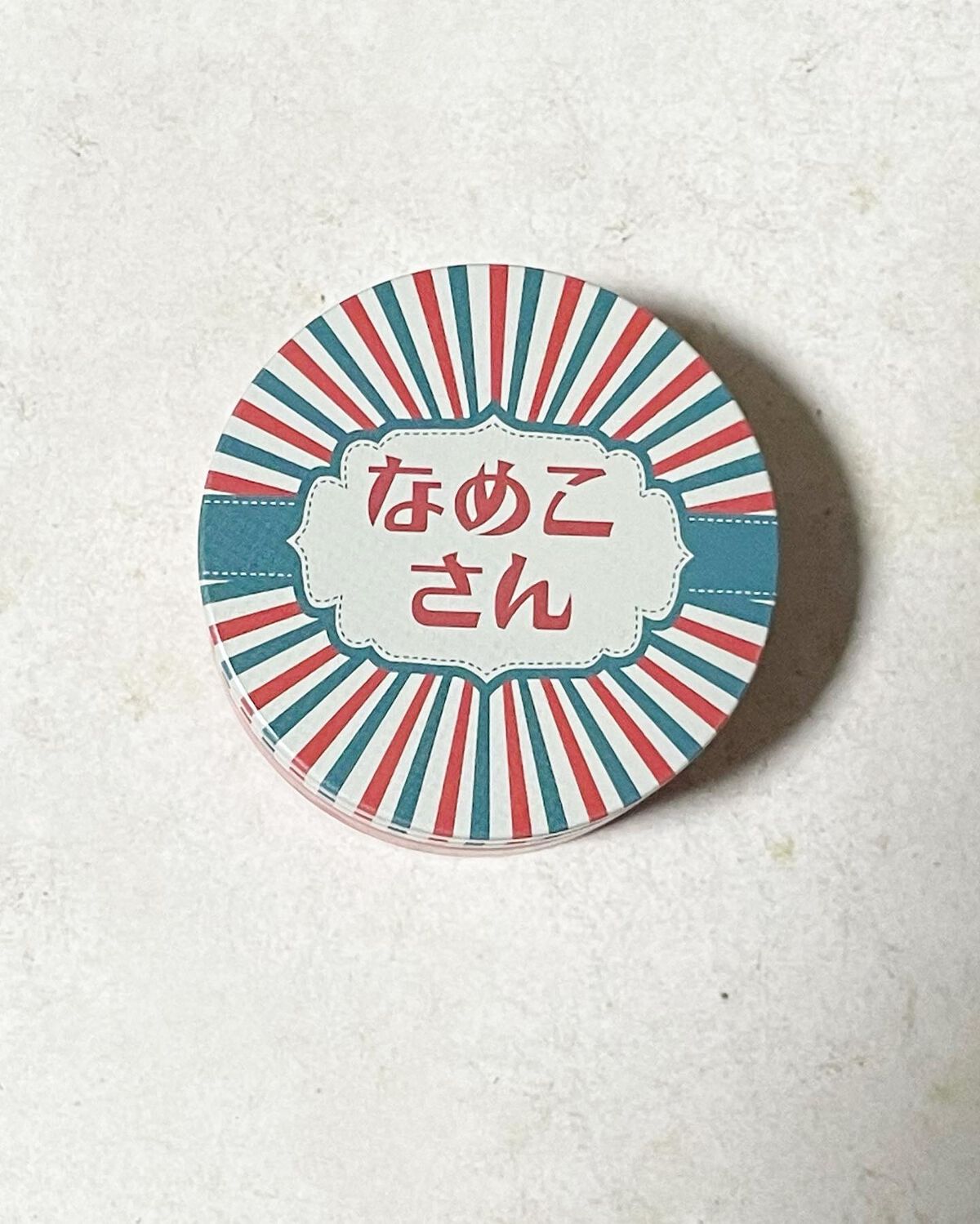 comaki on LIPS 「大正レトロなパッケージのオールインワンジェルです。ブリキのおも..」(1枚目)