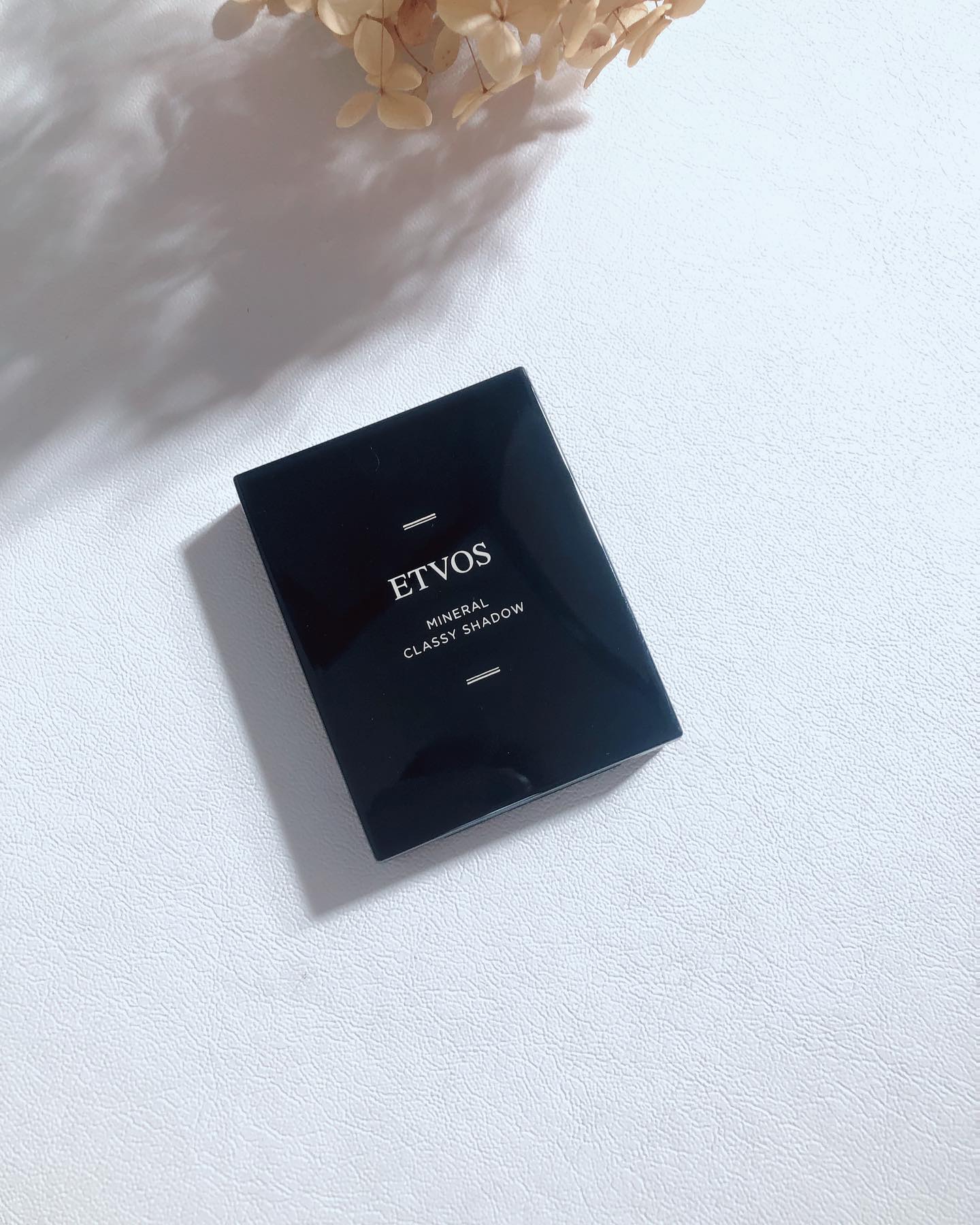 ミネラルクラッシィシャドー/エトヴォス/アイシャドウパレットを使ったクチコミ（2枚目）