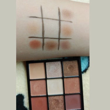 UR GLAM　BLOOMING EYE COLOR PALETTE/U R GLAM/パウダーアイシャドウを使ったクチコミ（1枚目）