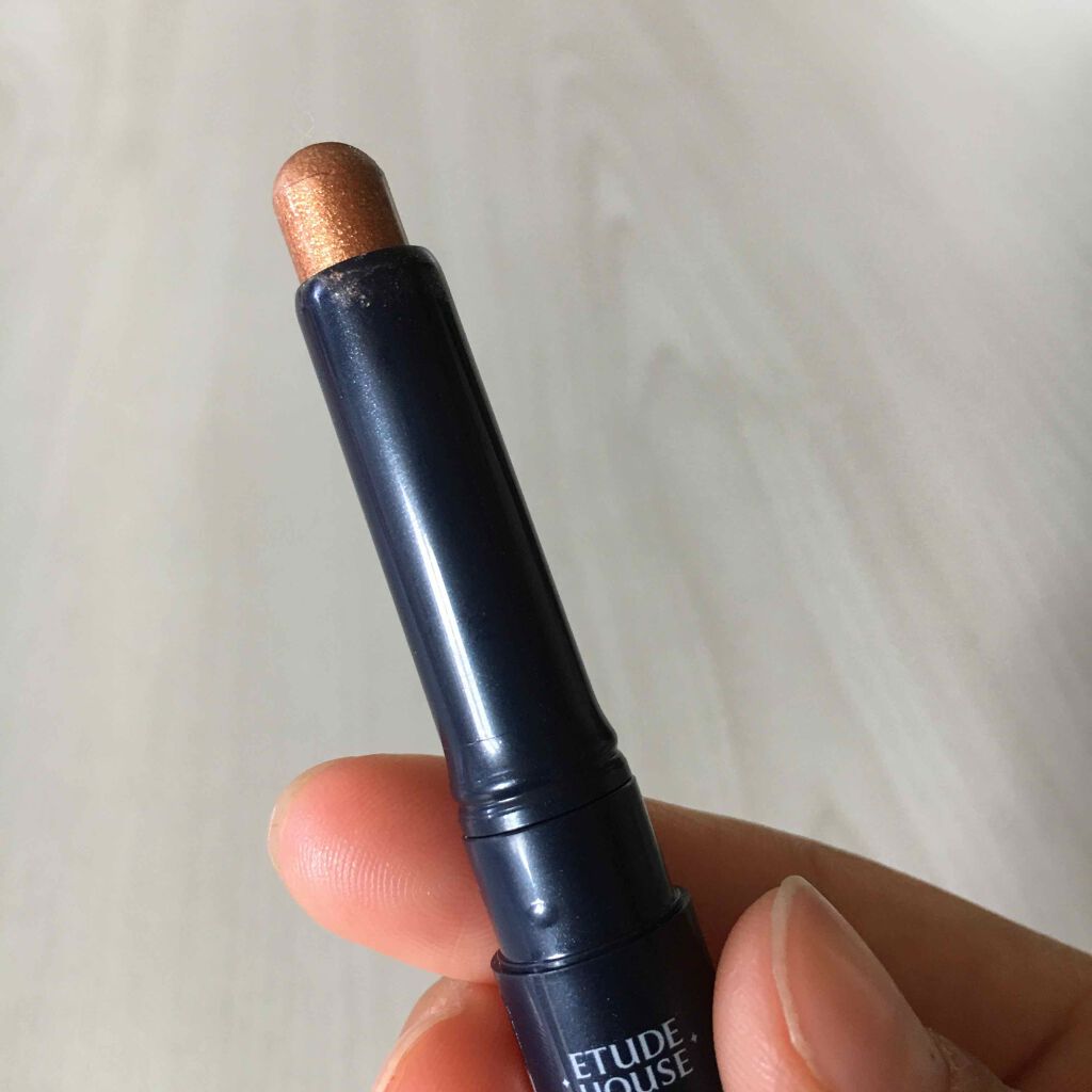 キラキラ アイシャドウ/ETUDE/スティックアイシャドウを使ったクチコミ(1枚目)