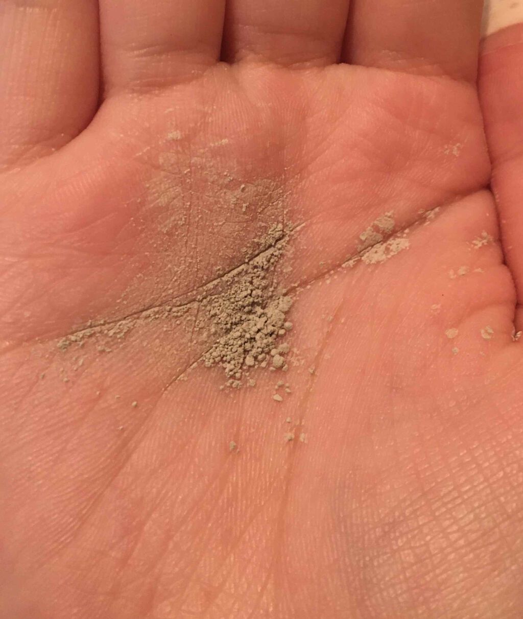 毛穴洗浄パウダー 〈ポアクリアパウダー〉/ポアレスラボ/洗顔パウダーを使ったクチコミ(2枚目)