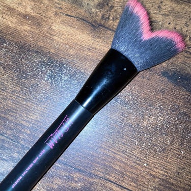 UR GLAM　V POWDER BRUSH（Vパウダーブラシ）/U R GLAM/メイクブラシを使ったクチコミ（1枚目）