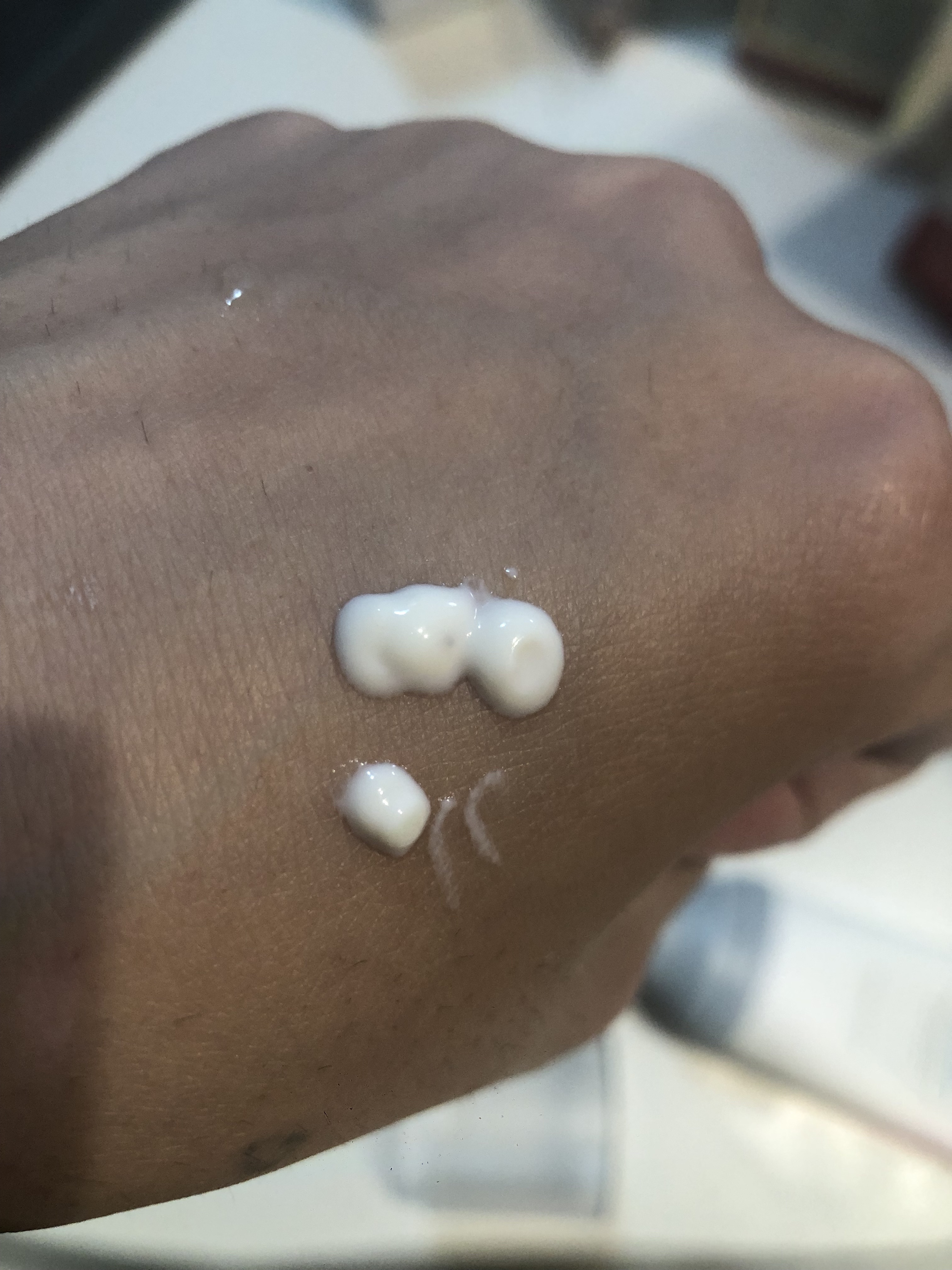 ヒアルーシカ ウォーターフィット サンセラム/SKIN1004/日焼け止めローションを使ったクチコミ（2枚目）