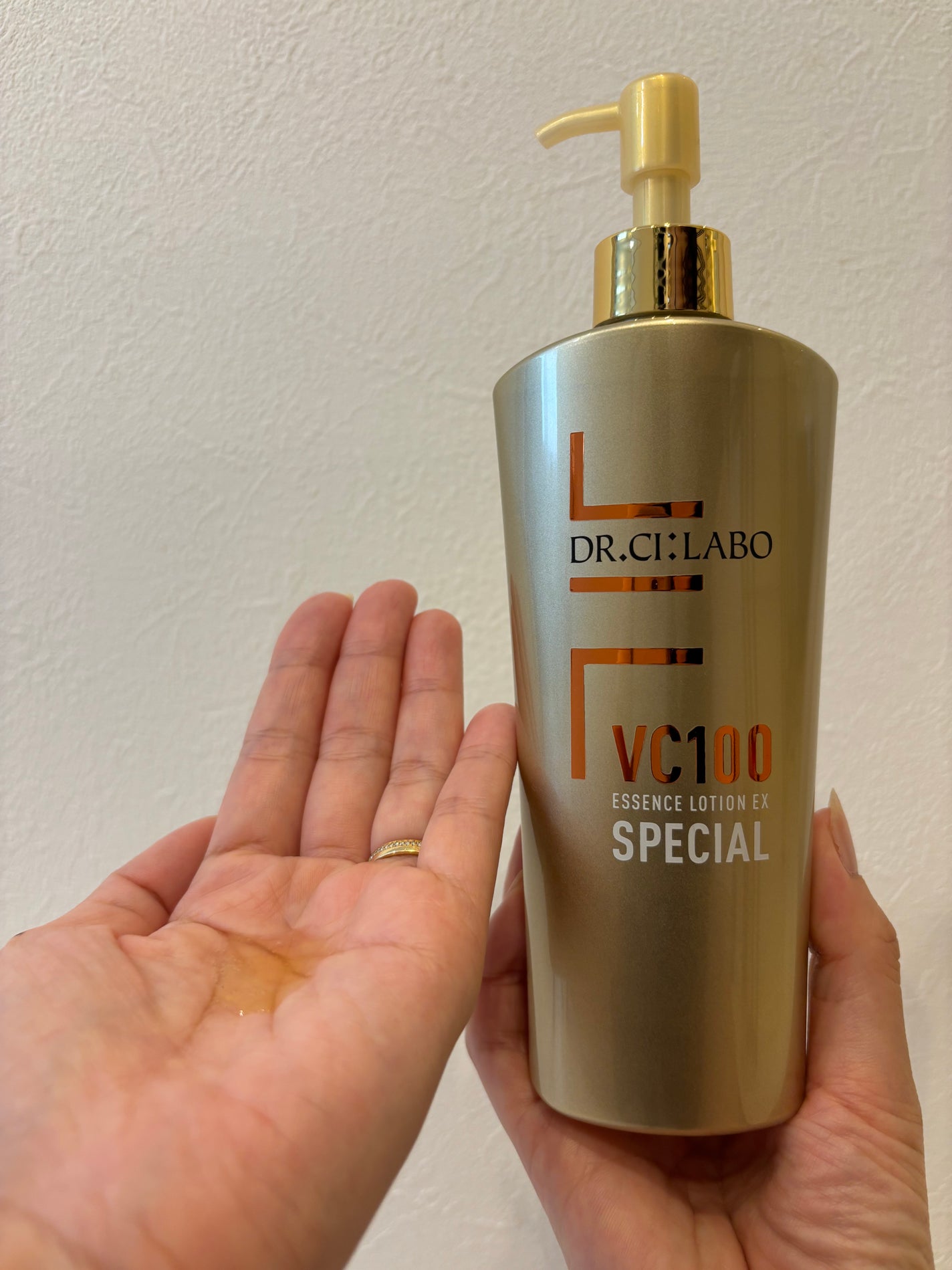 VC100エッセンスローションEXスペシャル/ドクターシーラボⓇ/化粧水を使ったクチコミ(2枚目)