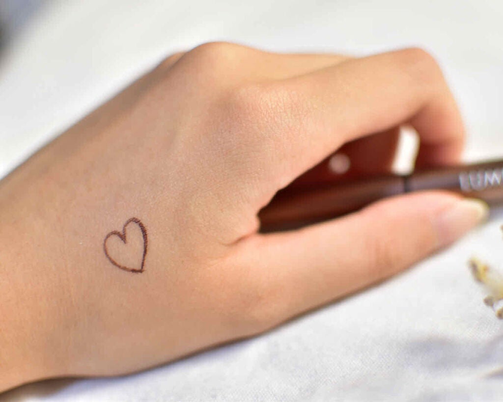 スキルレスライナー/LUMIURGLAS/リキッドアイライナーを使ったクチコミ(3枚目)