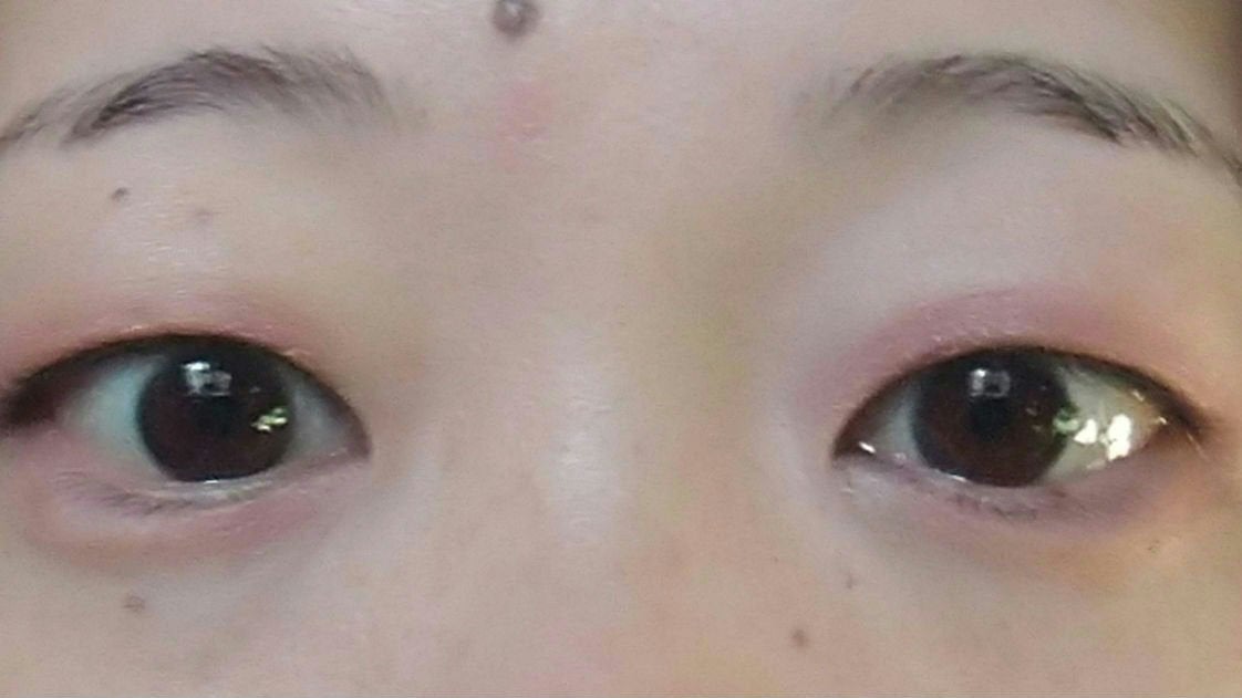 リアルクローズシャドウ/excel/アイシャドウパレットを使ったクチコミ(2枚目)