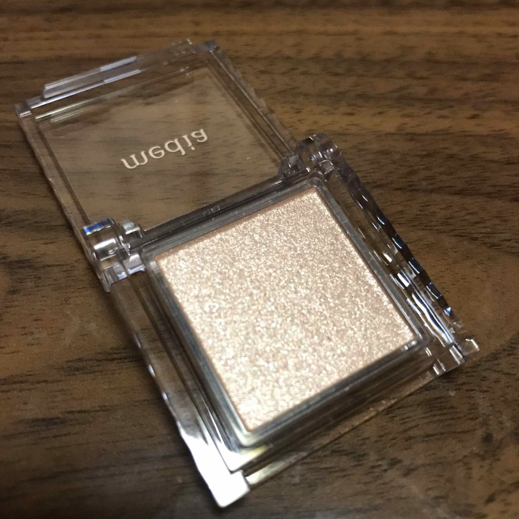 ブライトアップアイシャドウ/media/単色アイシャドウを使ったクチコミ（1枚目）