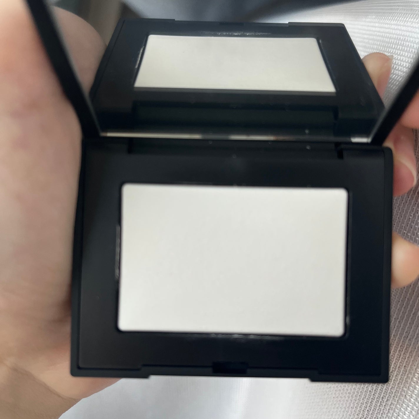 ライトリフレクティングセッティングパウダー プレスト N/NARS/プレストパウダーを使ったクチコミ(2枚目)