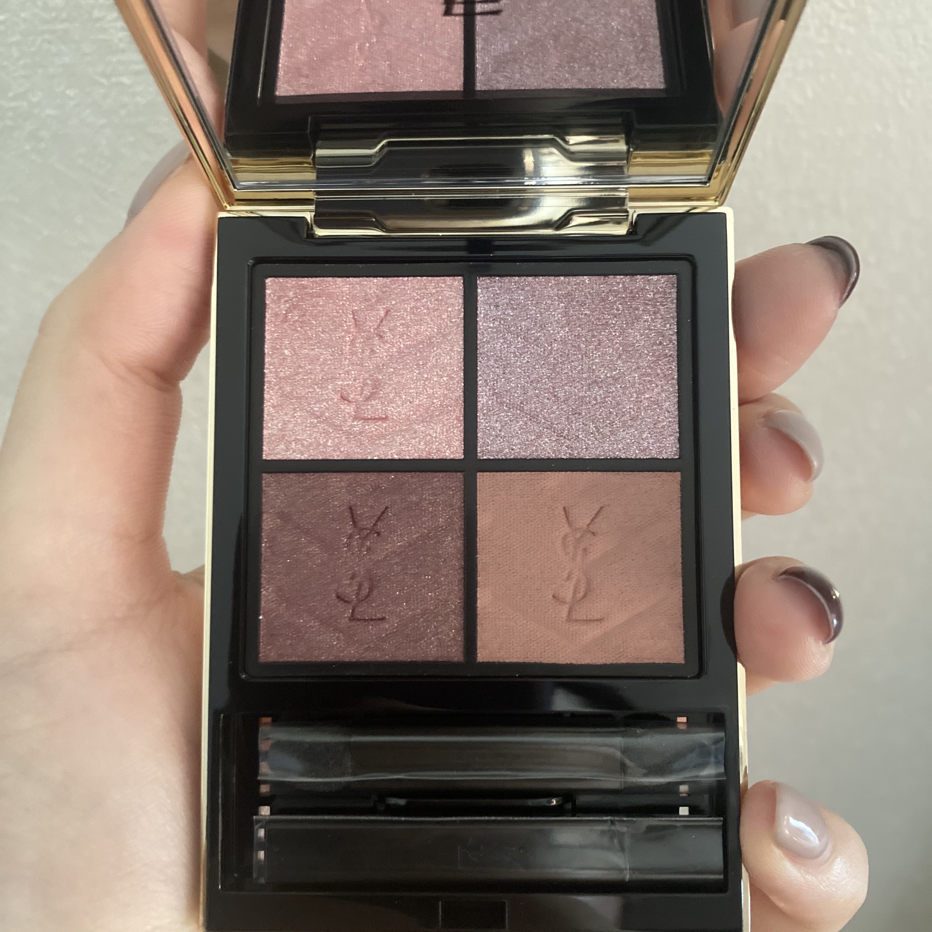 クチュール ミニ クラッチ/YVES SAINT LAURENT BEAUTE/アイシャドウパレットを使ったクチコミ（2枚目）