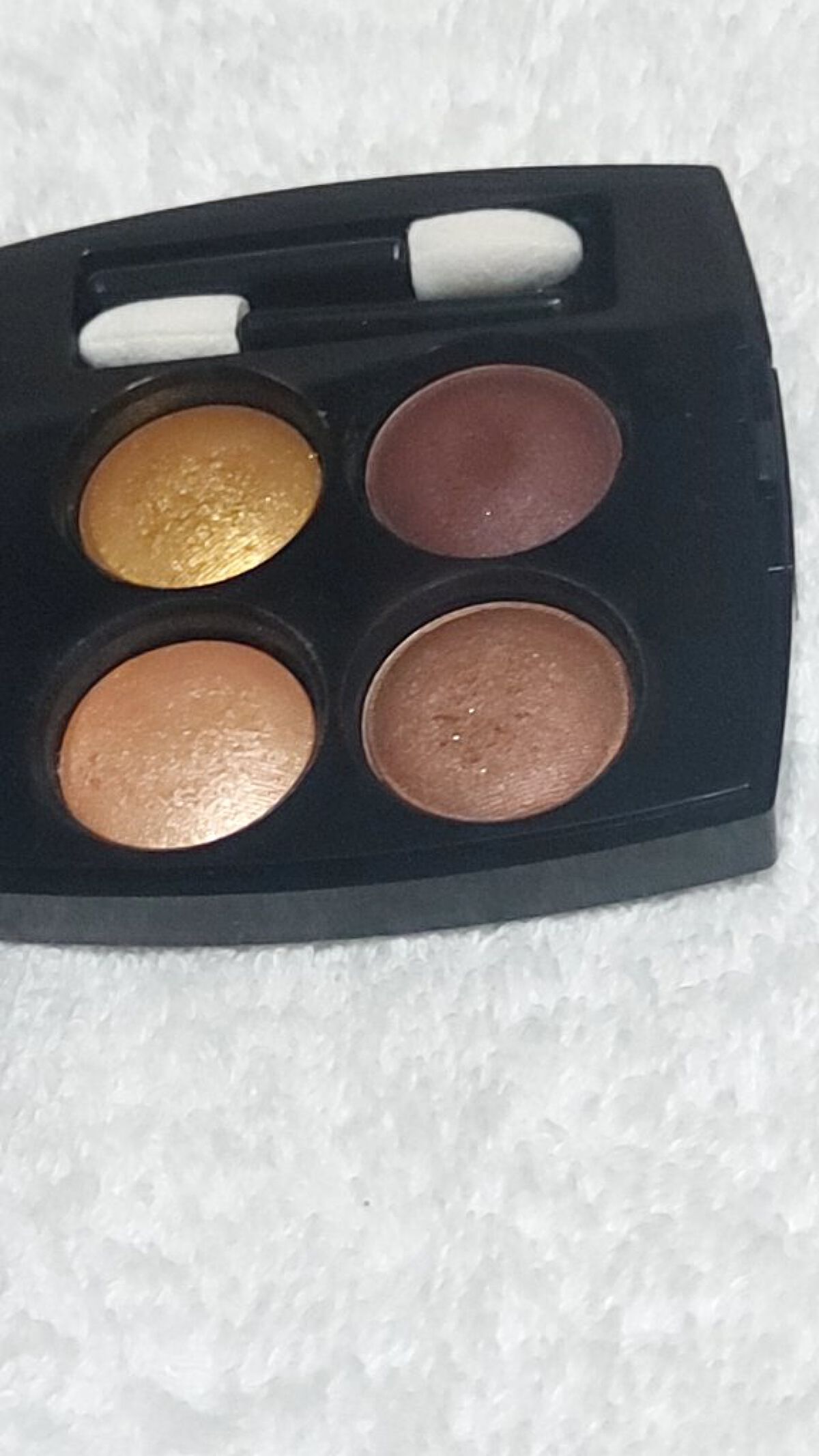 お餅 on LIPS 「シャネルレキャトルオンブル382ルミエール エ ヴィブラシオン..」(2枚目)