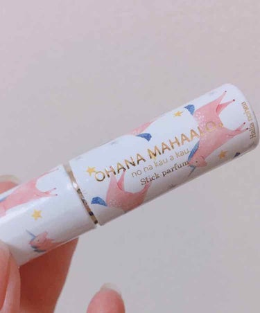 OHANA MAHAALO オハナ・マハロ スティックパルファム  <ハリーア ノヘア>のクチコミ「【可愛いがすぎる】👏🏼
オハナマハロのスティック練り香水。

こんばんは！
完全にパケ買いした.....」（3枚目）