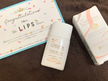 忘れた頃にやってくる、LIPSの提供。アンブリオリスさんから、リキッドファンデーションを頂きました。
天然由来成分85%配合とあり、敏感肌に優しくスキンケアのような安心感がある。

薄づきだけど密着感、