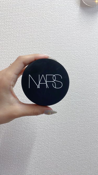 ★NARS★

～NARS ライトリフレクティングセッティングパウダー ルース N ～

パウダーファンデーションが欲しくて、色んなサイトを見て探してたらいっつもランキング入っていて気になって購入⸜( 