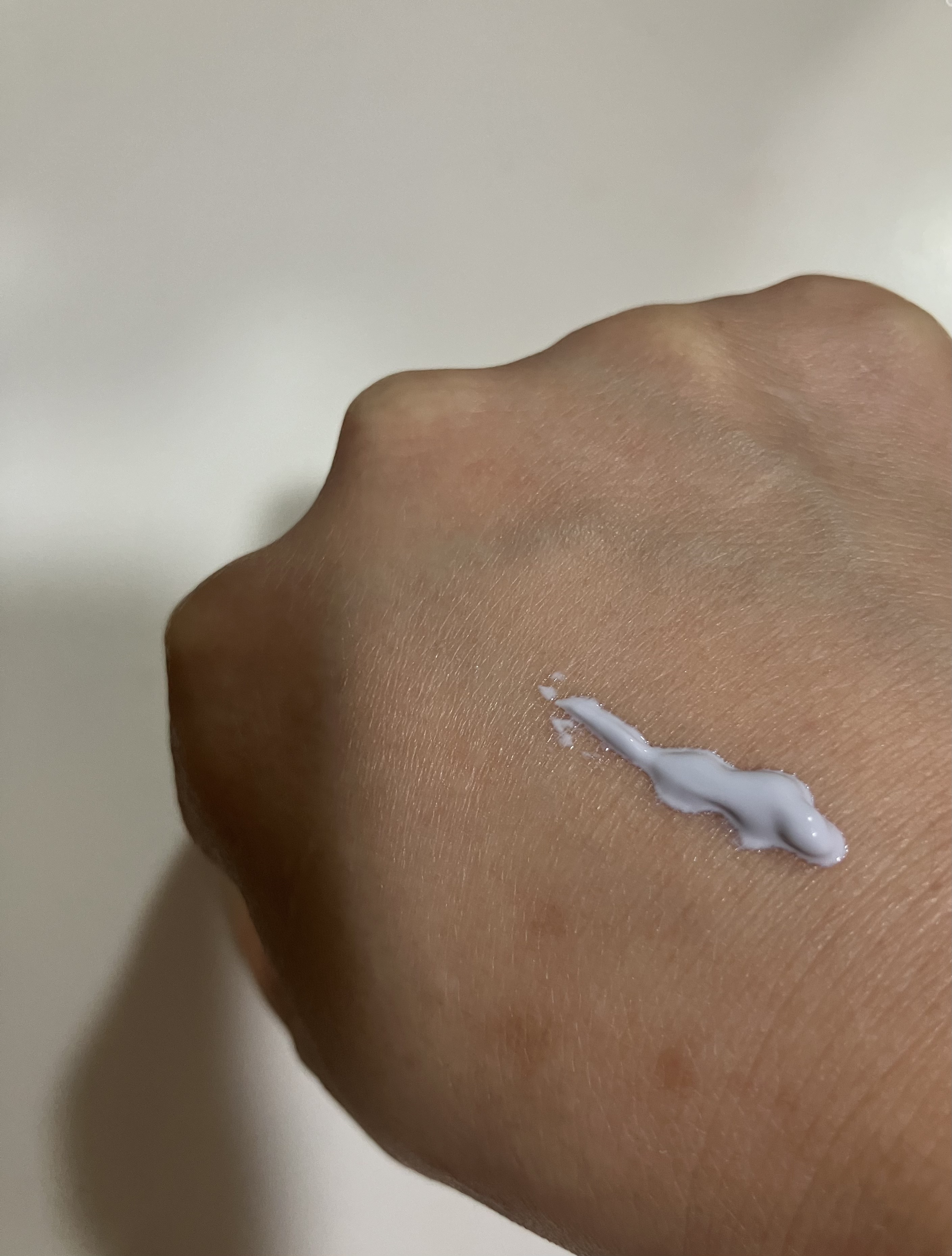 トーンアップUVクリーム/LEPOREM/化粧下地を使ったクチコミ（3枚目）