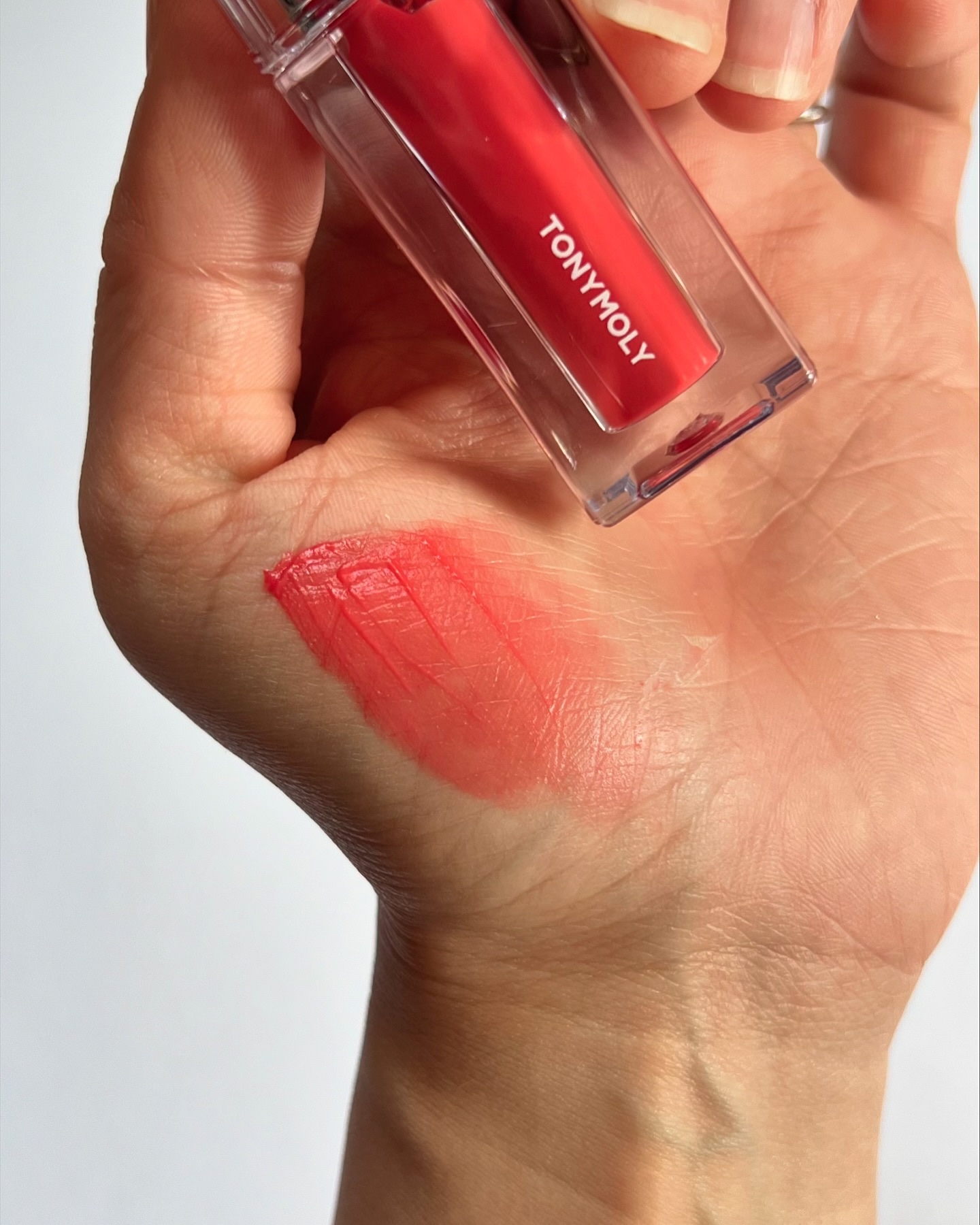 ゲットイットティント ウォーターフルバター/TONYMOLY/リップティントを使ったクチコミ（2枚目）