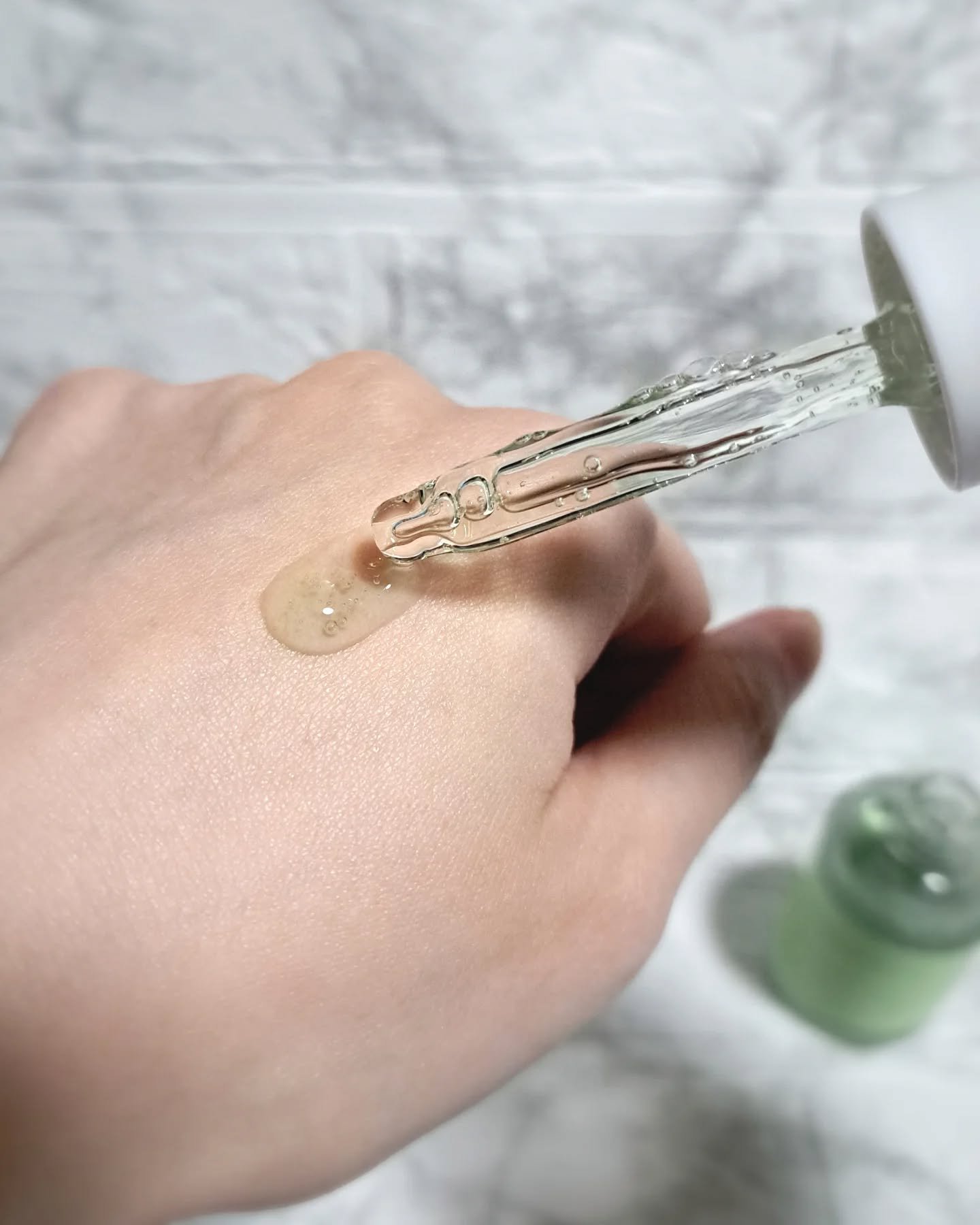 エクソソームシカセラム/MEDICUBE/美容液を使ったクチコミ（2枚目）